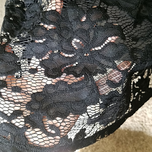 NWT Lace Flutter-Sleeve Swing Dress (w Pockets!) - Picture 3 of 9